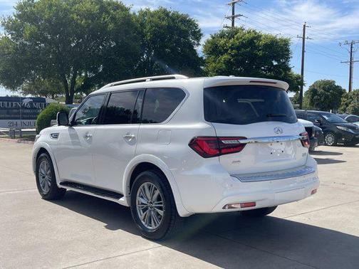 2024 INFINITI QX80 Luxe