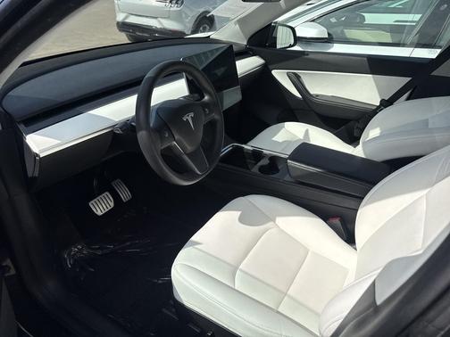 Solid Black 2021 Tesla Model Y Performance Dual Motor All-Wheel Drive
