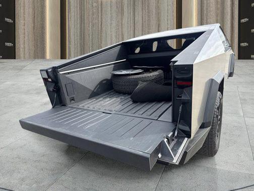 2025 Tesla Cybertruck All-Wheel Drive