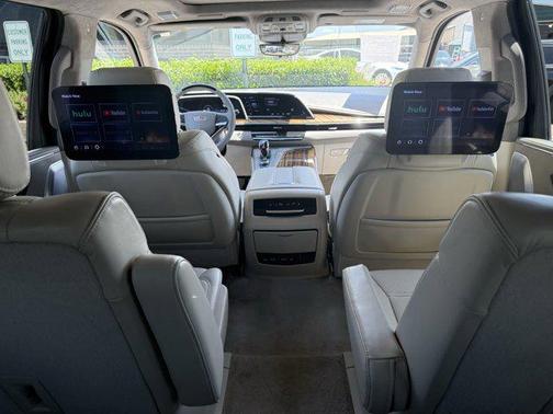 2022 Cadillac Escalade ESV Sport Platinum