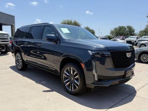 2022 Cadillac Escalade ESV Sport Platinum