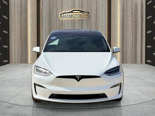 2023 Tesla Model X Standard Range