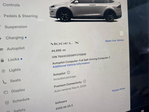 2023 Tesla Model X Standard Range