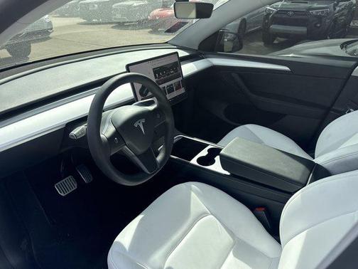 2024 Tesla Model Y Long Range Dual Motor All-Wheel Drive