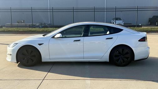 Pearl White Multi-Co 2023 Tesla Model S Standard Range