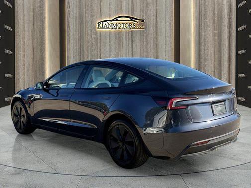 2025 Tesla Model 3 Long Range