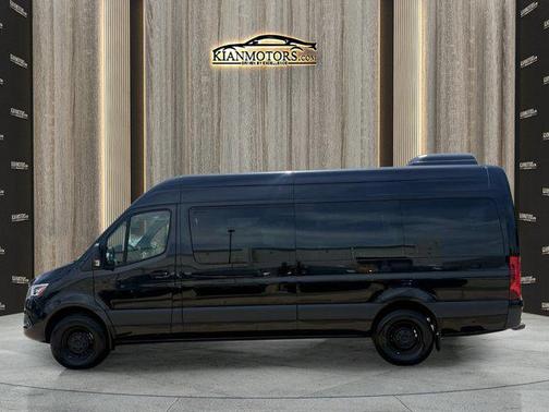 Obsidian Black Metal 2023 Mercedes-Benz Sprinter 2500 High Roof