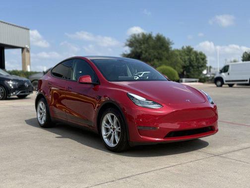 2022 Tesla Model Y Long Range Dual Motor All-Wheel Drive