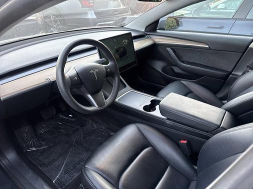 2022 Tesla Model 3 Standard Range