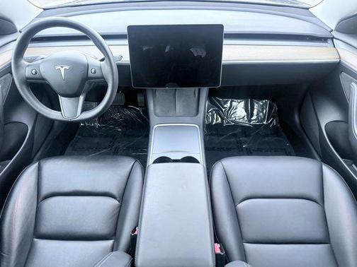 2022 Tesla Model 3 Standard Range