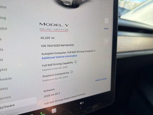 2022 Tesla Model Y Performance Dual Motor All-Wheel Drive