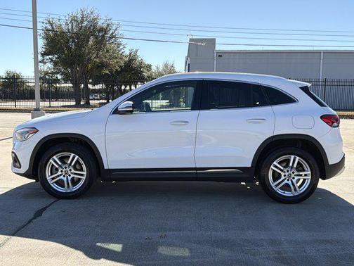 2021 Mercedes-Benz GLA 250 Base 4MATIC