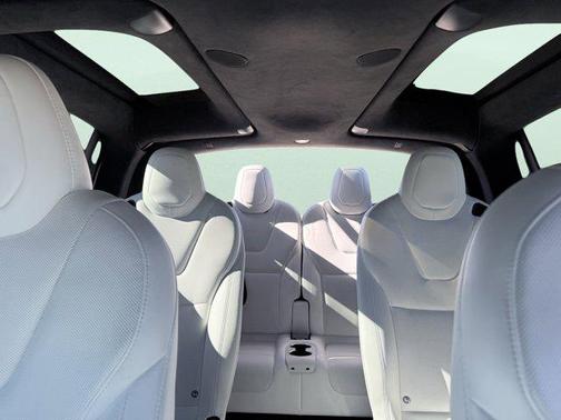 2023 Tesla Model X Standard Range