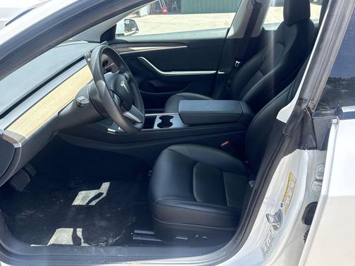 Pearl White Multi-Co 2023 Tesla Model 3 Standard Range