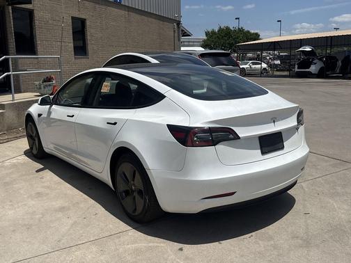 Pearl White Multi-Co 2023 Tesla Model 3 Standard Range