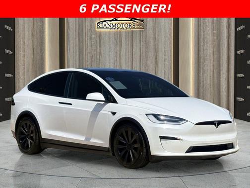 Pearl White Multi-Co 2022 Tesla Model X Dual Motor All-Wheel Drive
