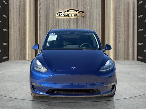 2023 Tesla Model Y Long Range Dual Motor All-Wheel Drive