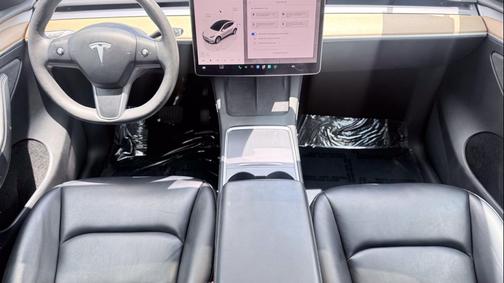 Pearl White Multi-Co 2023 Tesla Model Y Long Range Dual Motor All-Wheel Drive