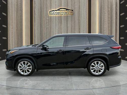 2022 Toyota Highlander Limited