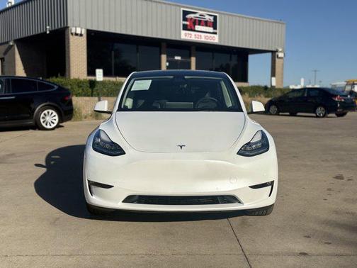 2022 Tesla Model Y Long Range Dual Motor All-Wheel Drive