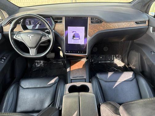 2019 Tesla Model X Standard Range