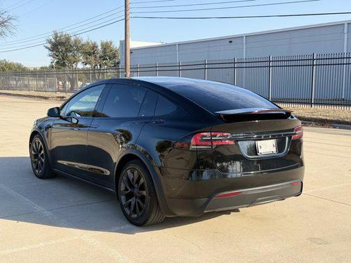 2024 Tesla Model X Long Range