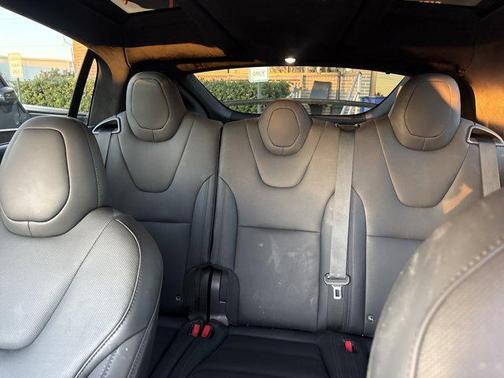 2024 Tesla Model X Long Range