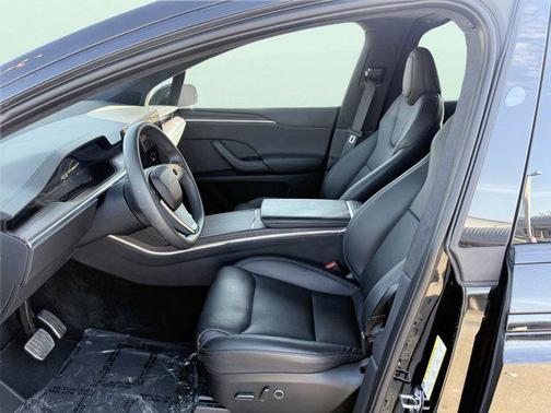 2024 Tesla Model X Long Range