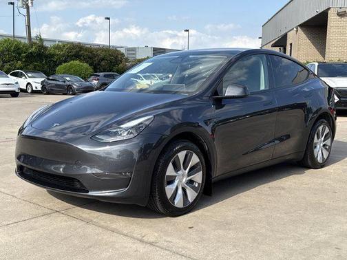 2024 Tesla Model Y Long Range Dual Motor All-Wheel Drive