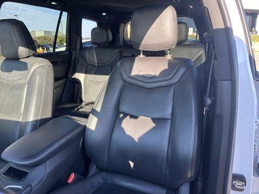2021 Cadillac XT6 Premium Luxury FWD