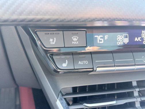 2024 Audi e-tron GT Premium Plus quattro