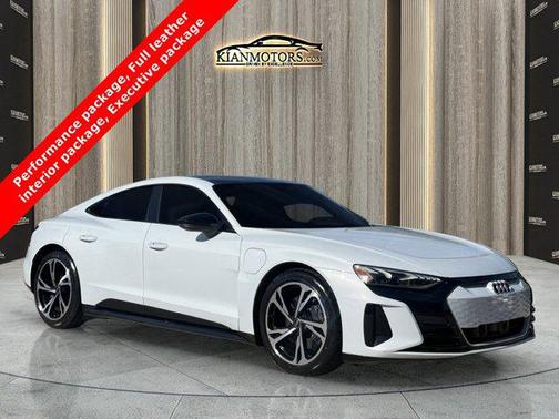 2024 Audi e-tron GT Premium Plus quattro