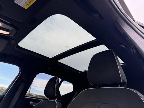 2021 Volvo XC40 Recharge Pure Electric P8