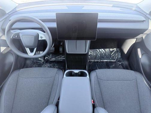 2026 Tesla Model Y Premium Rear-Wheel Drive