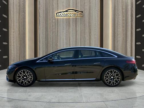 Obsidian Black Metal 2022 Mercedes-Benz EQS 580 4MATIC
