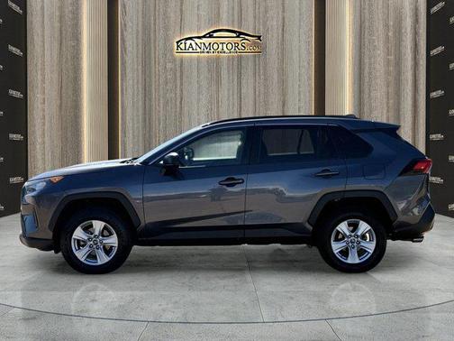 2021 Toyota RAV4 Hybrid LE