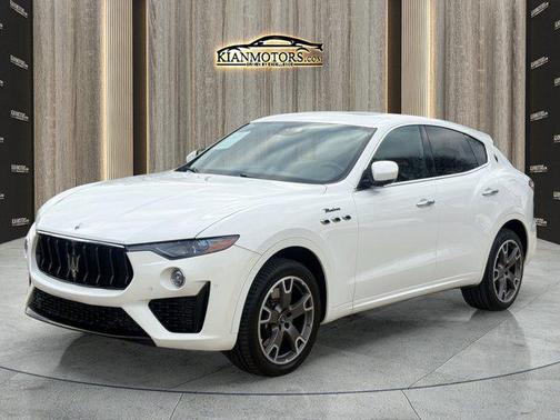 2023 Maserati Levante Modena