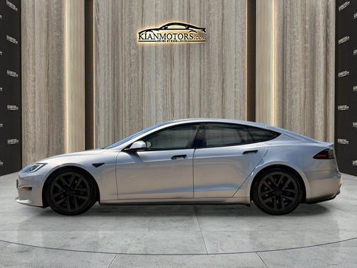 Lunar Silver 2024 Tesla Model S Long Range