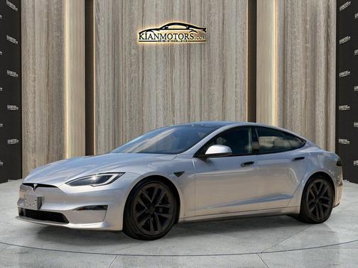 Lunar Silver 2024 Tesla Model S Long Range