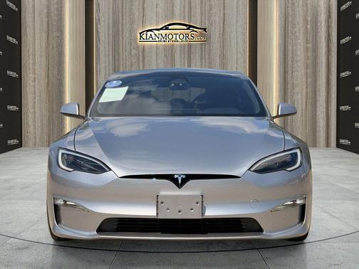 Lunar Silver 2024 Tesla Model S Long Range