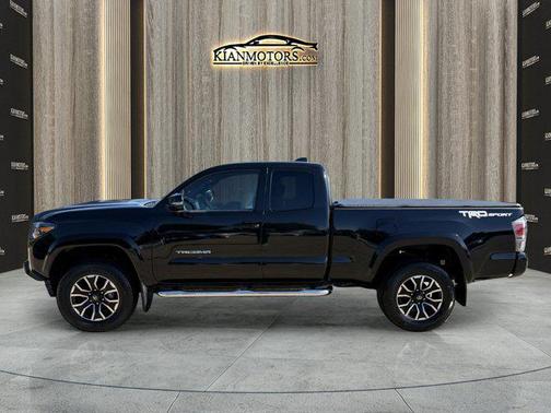 2022 Toyota Tacoma TRD Sport