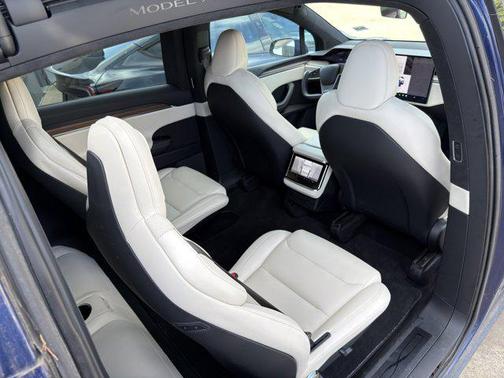 2022 Tesla Model X Dual Motor All-Wheel Drive