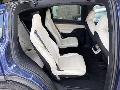 2022 Tesla Model X Dual Motor All-Wheel Drive