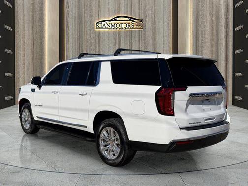 2022 GMC Yukon XL SLT