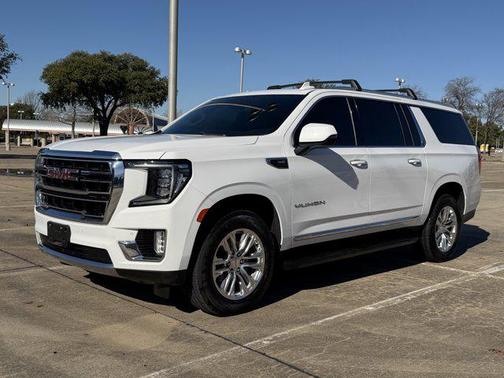 2022 GMC Yukon XL SLT