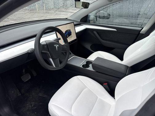 Deep Blue Metallic 2023 Tesla Model Y Long Range Dual Motor All-Wheel Drive