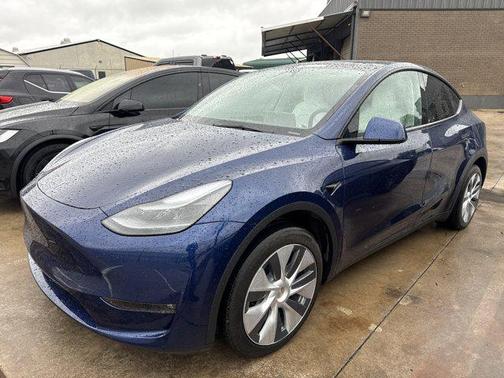 Deep Blue Metallic 2023 Tesla Model Y Long Range Dual Motor All-Wheel Drive