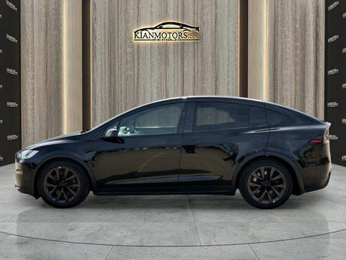 2023 Tesla Model X Standard Range