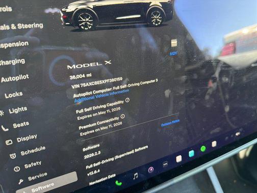 2023 Tesla Model X Standard Range