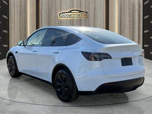 2025 Tesla Model Y Long Range Dual Motor All-Wheel Drive